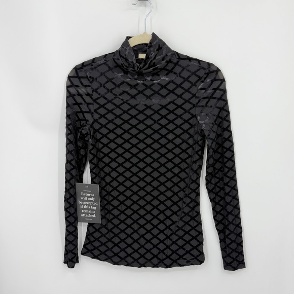 NWT Tuckernuck Black Velvet Burnout Mally Turtleneck size small geometric - Picture 2 of 8